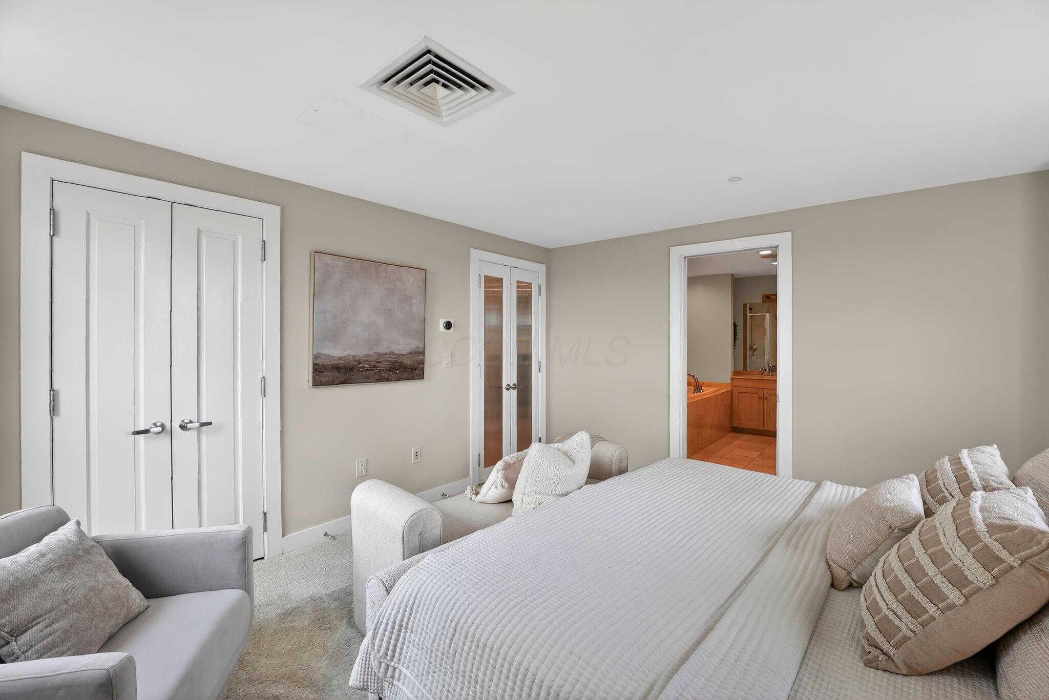 1 Miranova Place, 1840