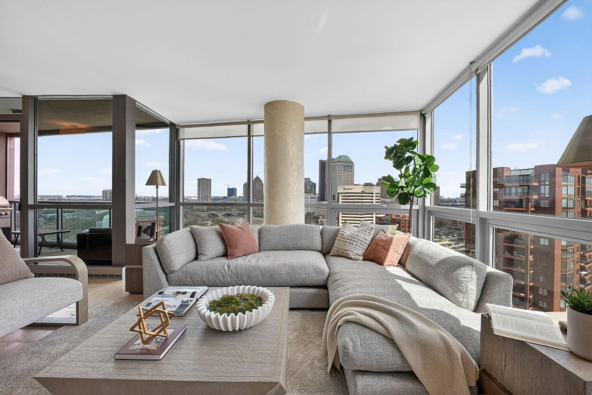 1 Miranova Place, 1840