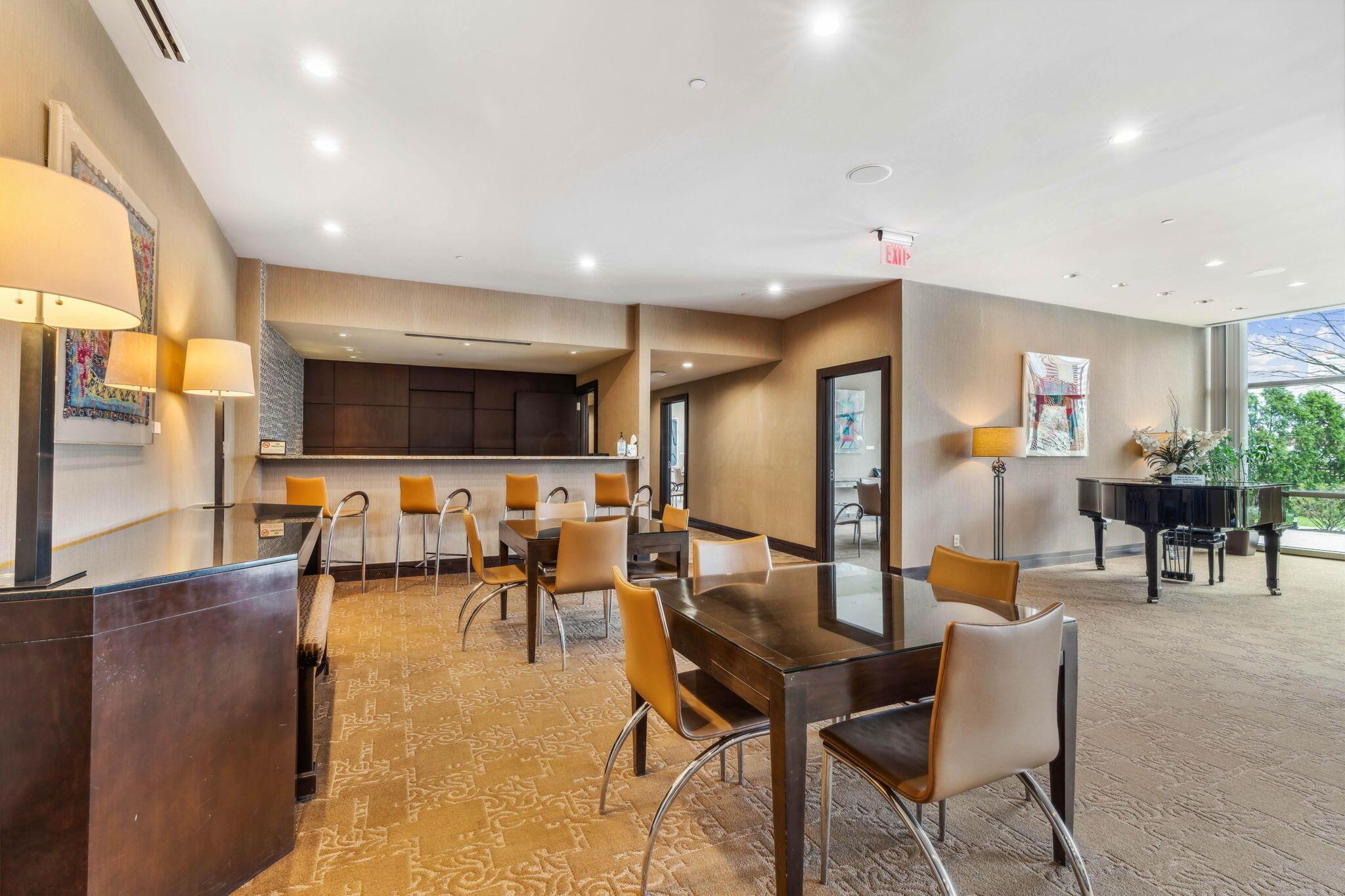 1 Miranova Place, 1840