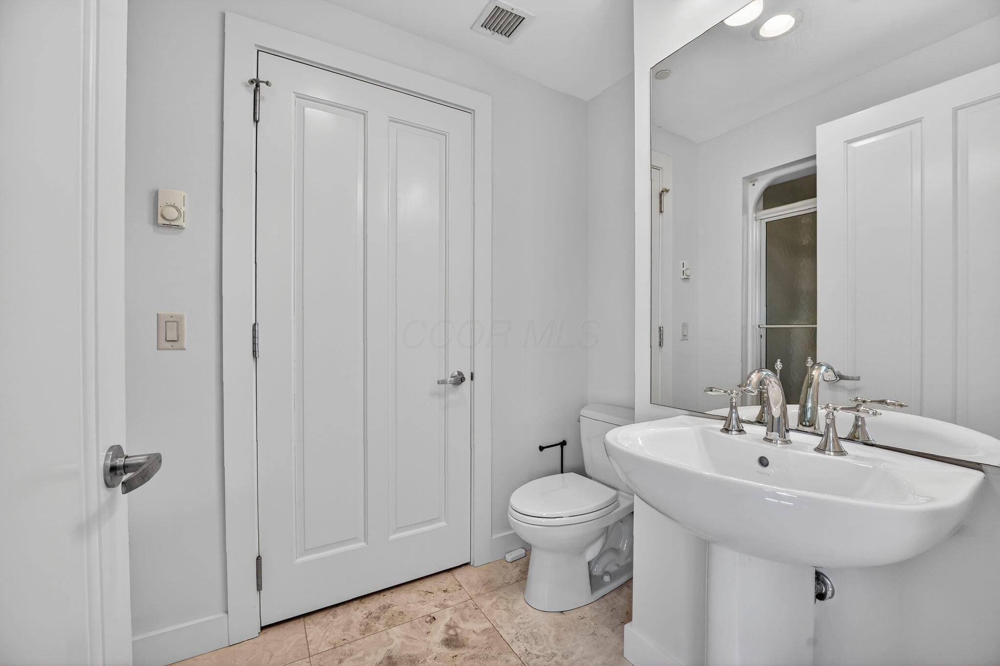 1 Miranova Place, 1840