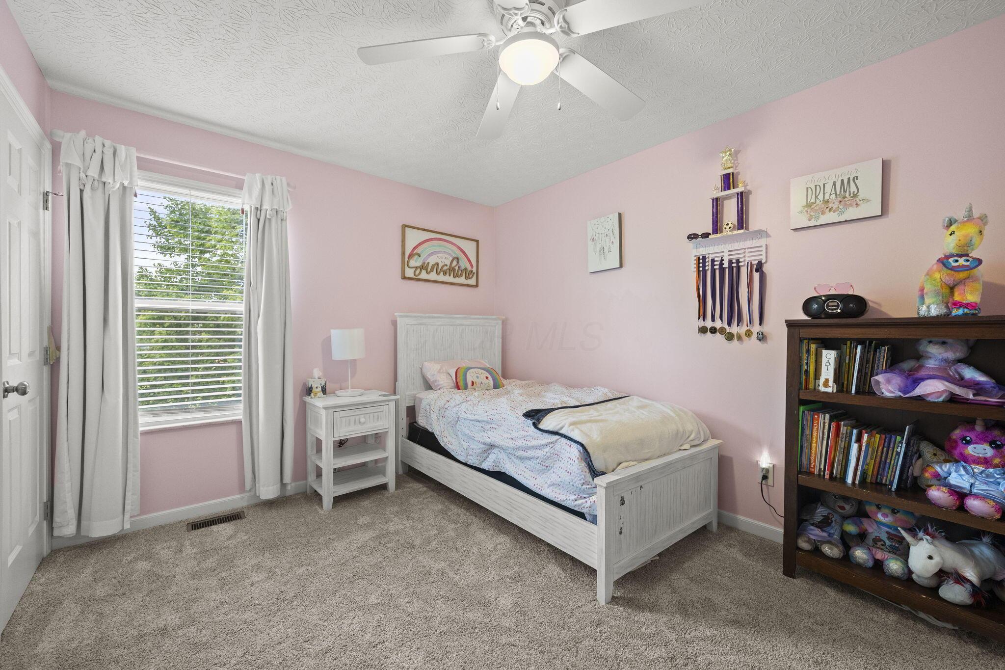859 Dunvegan Court