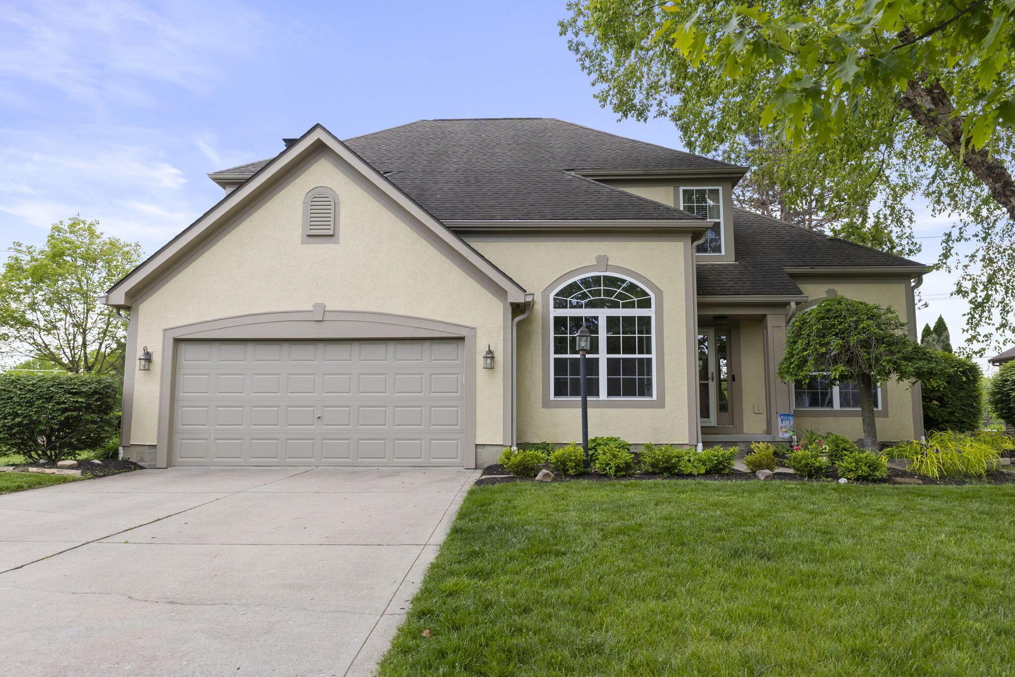 859 Dunvegan Court
