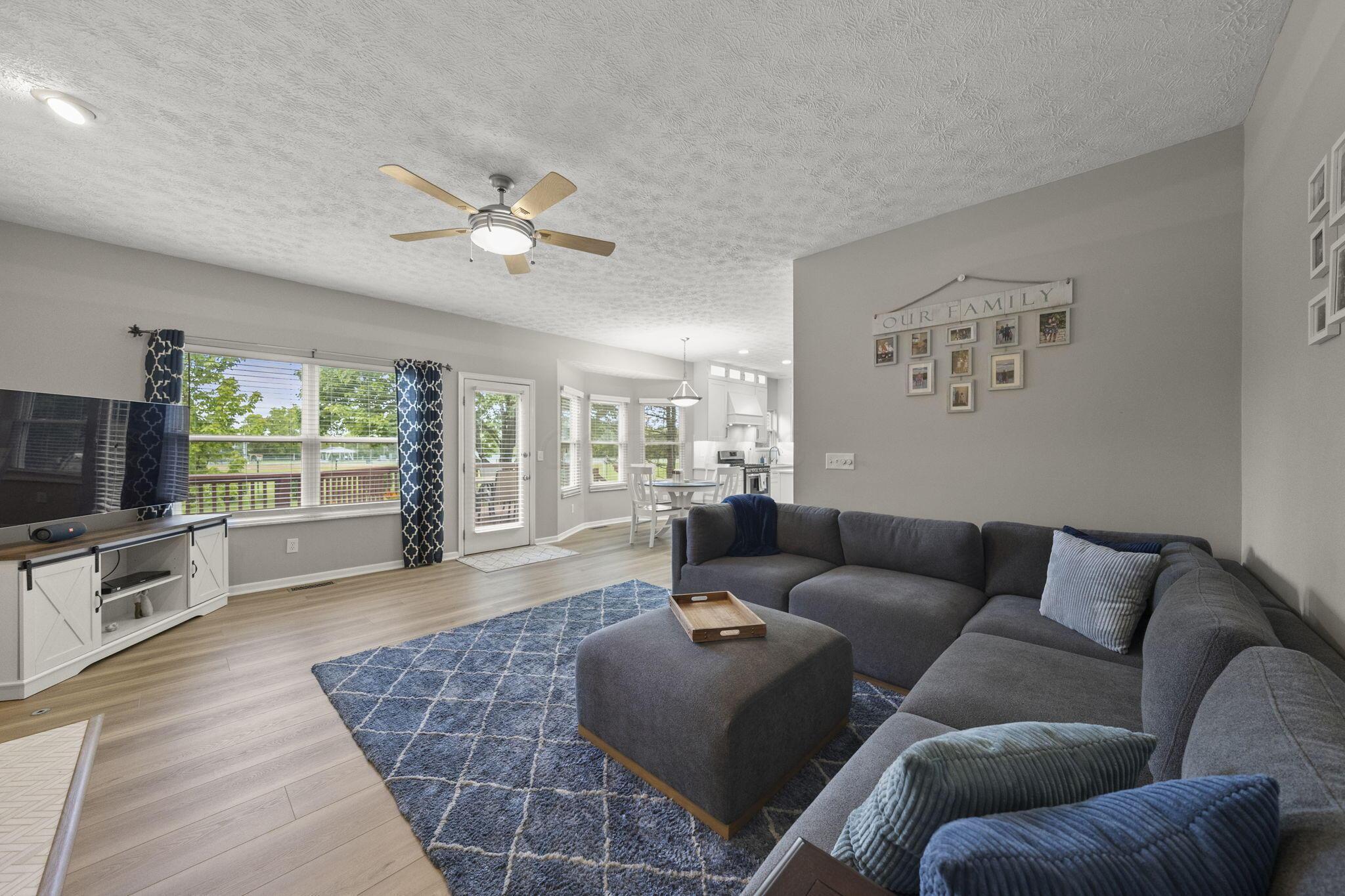 859 Dunvegan Court