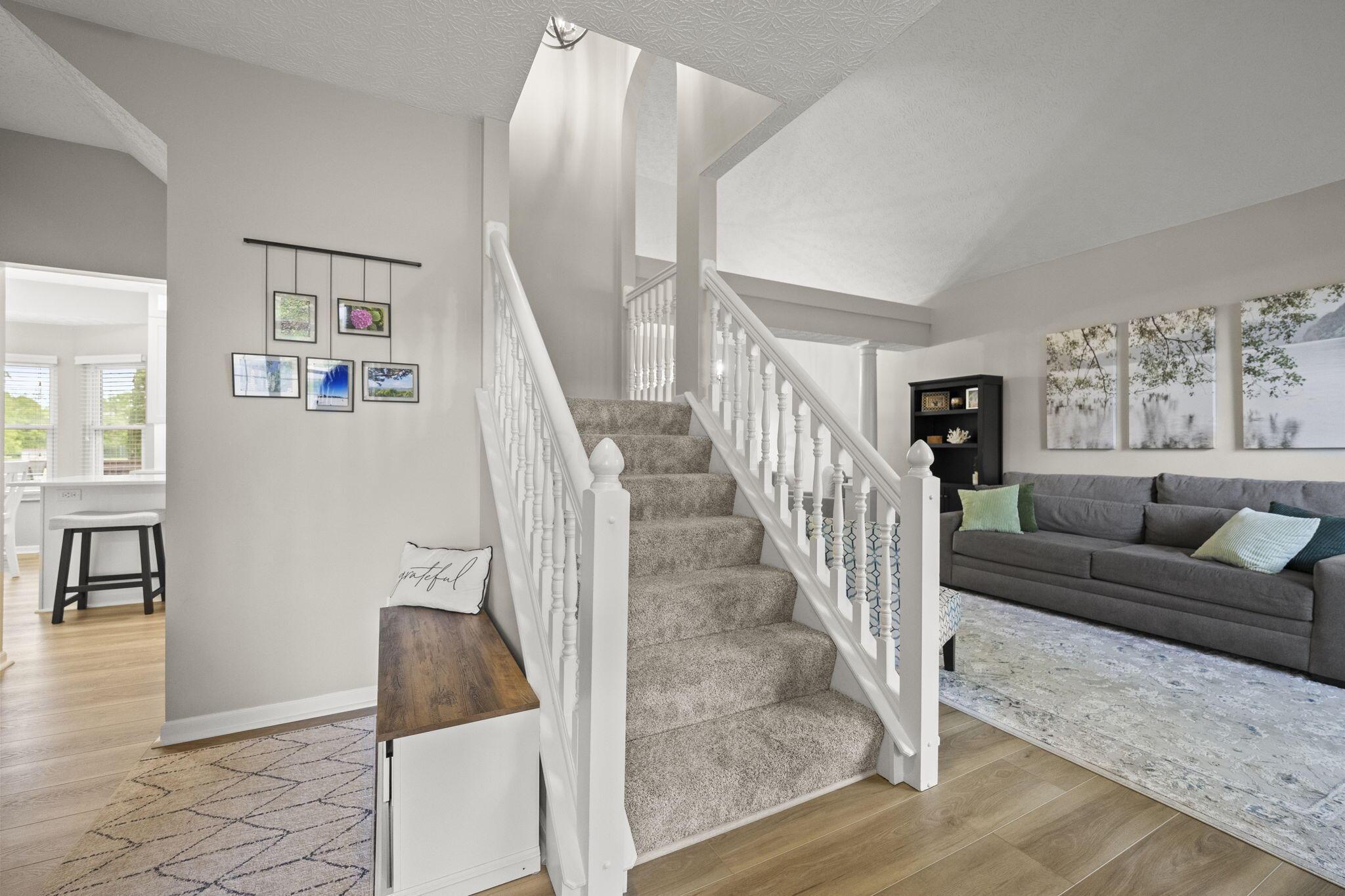 859 Dunvegan Court