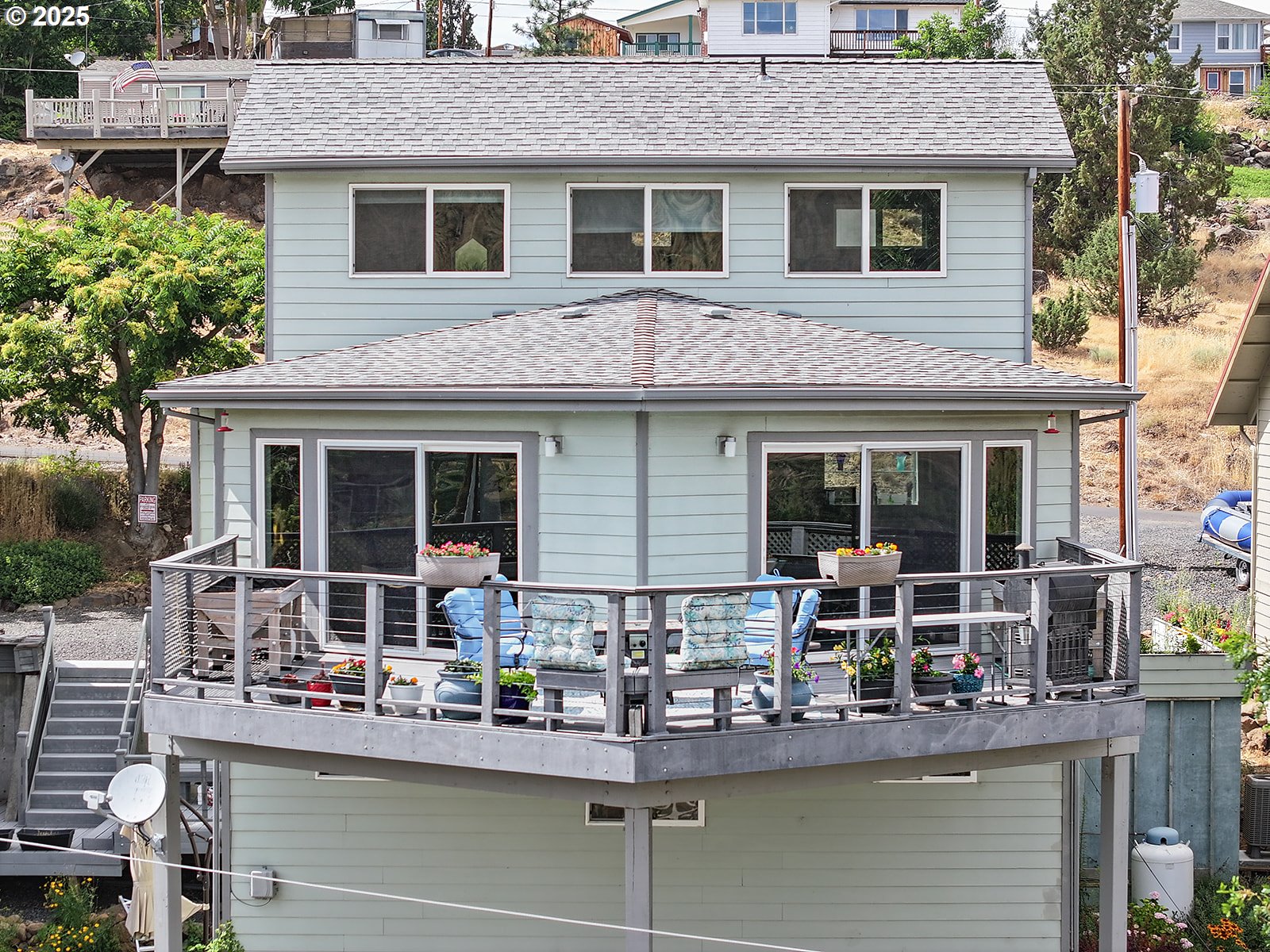 405 ELROD AVE