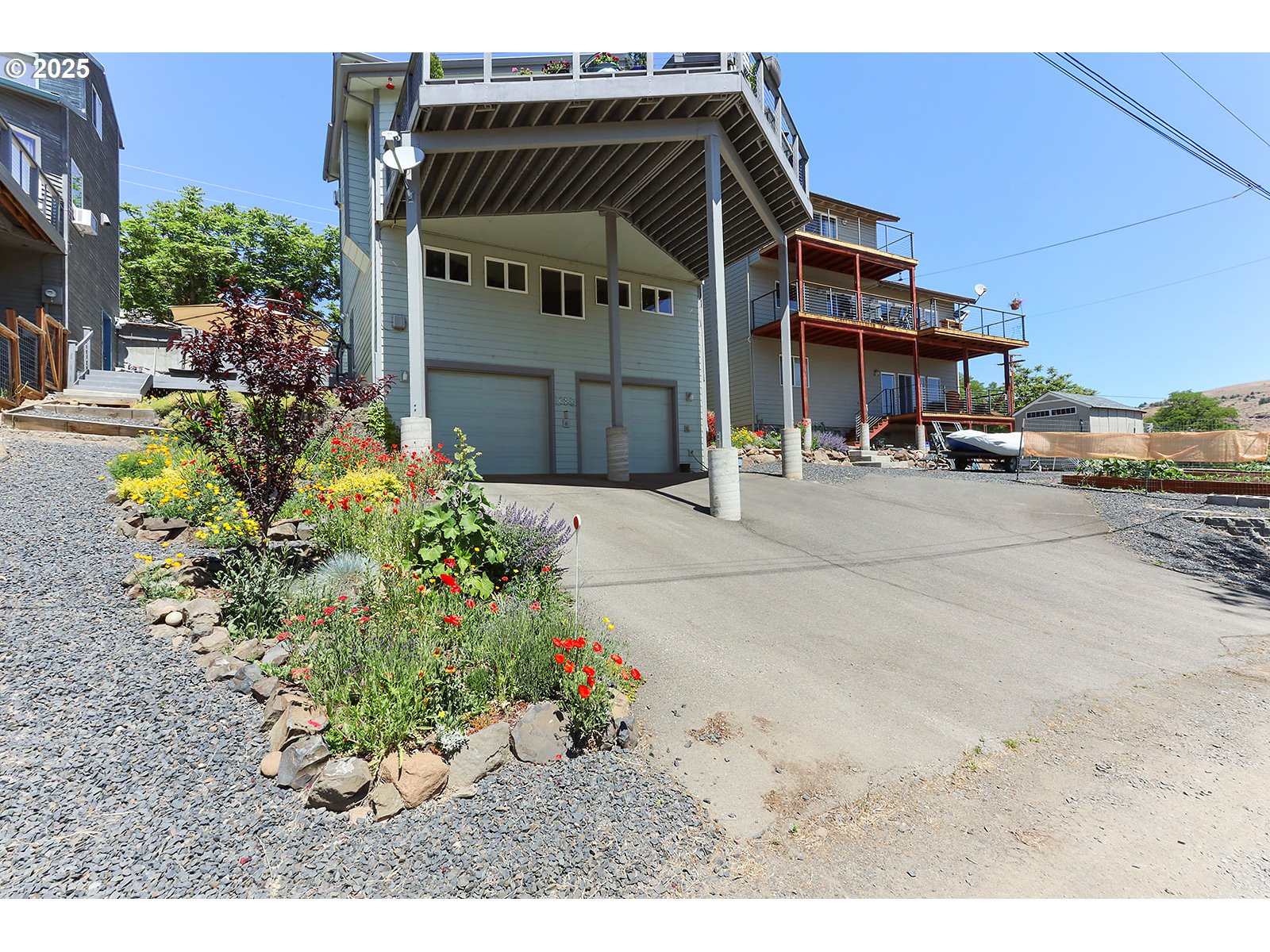 405 ELROD AVE