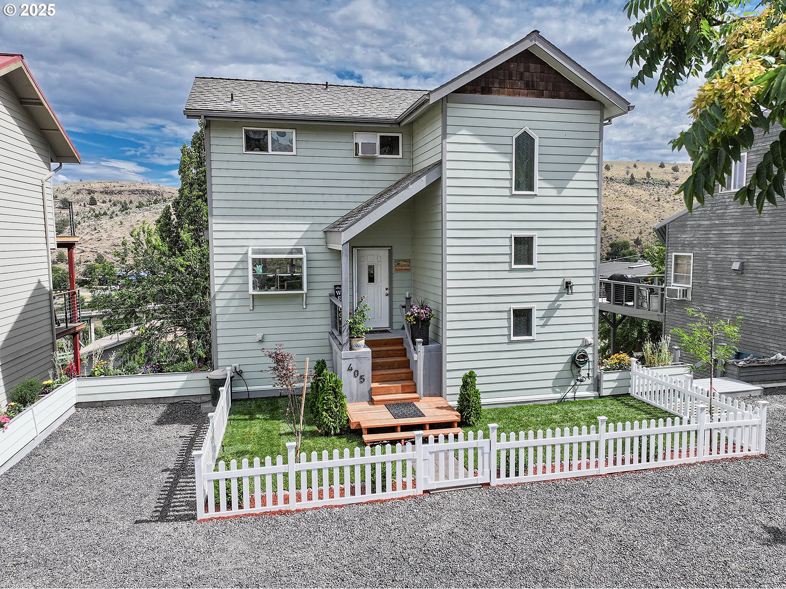 405 ELROD AVE