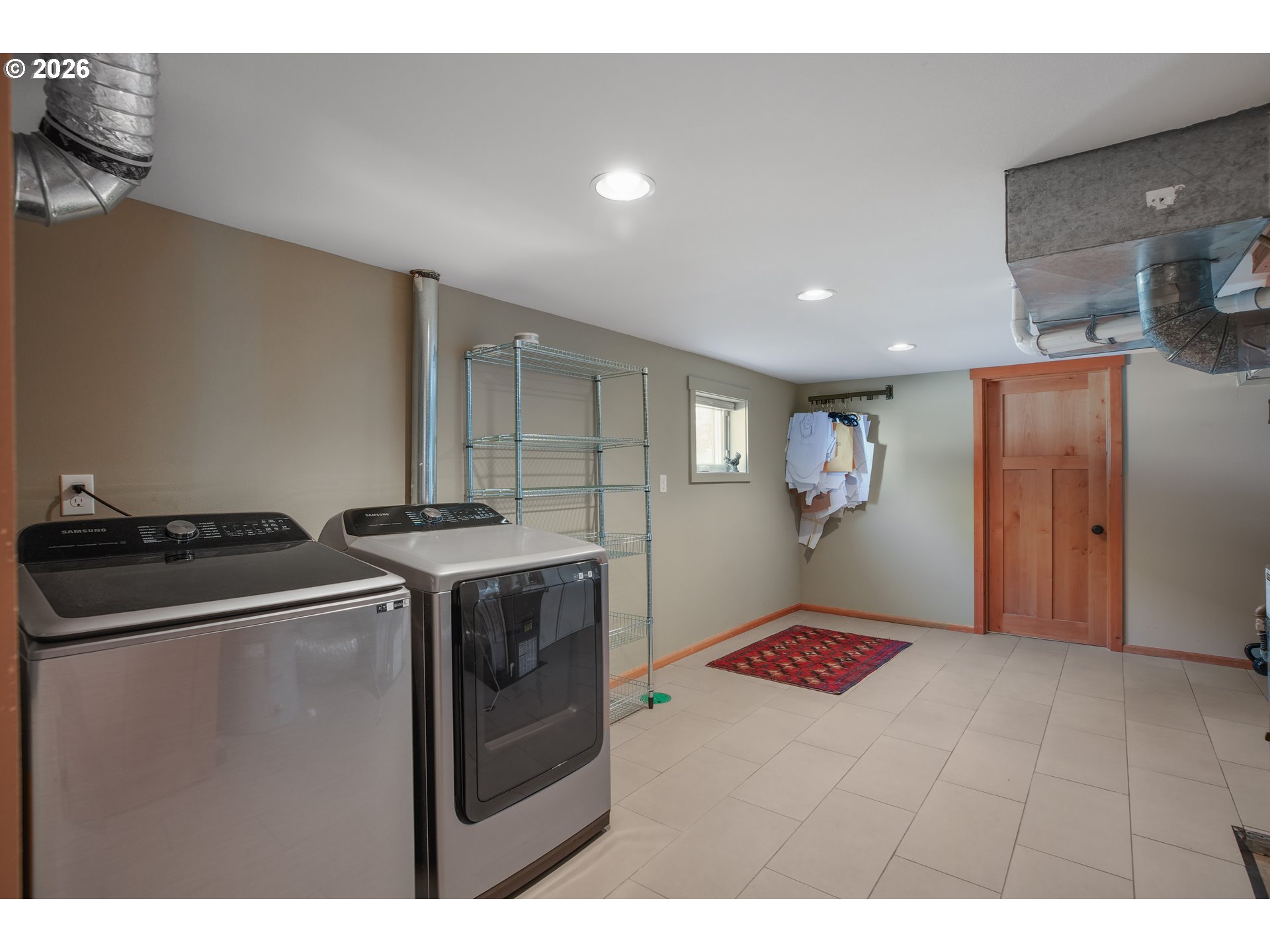 1541 NE 49TH AVE