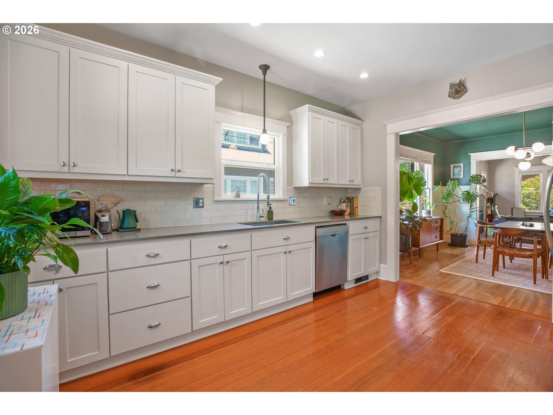 1541 NE 49TH AVE