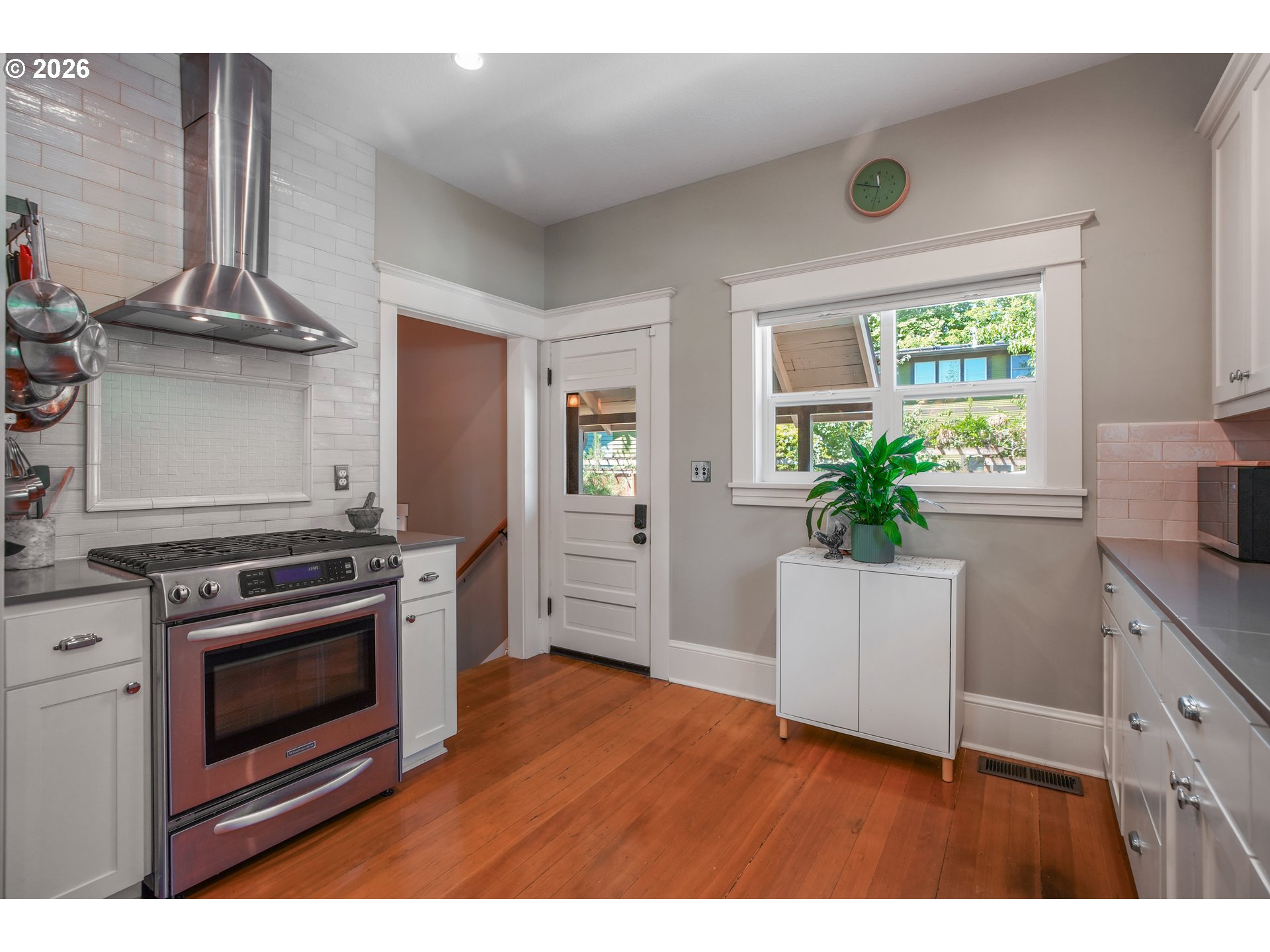 1541 NE 49TH AVE