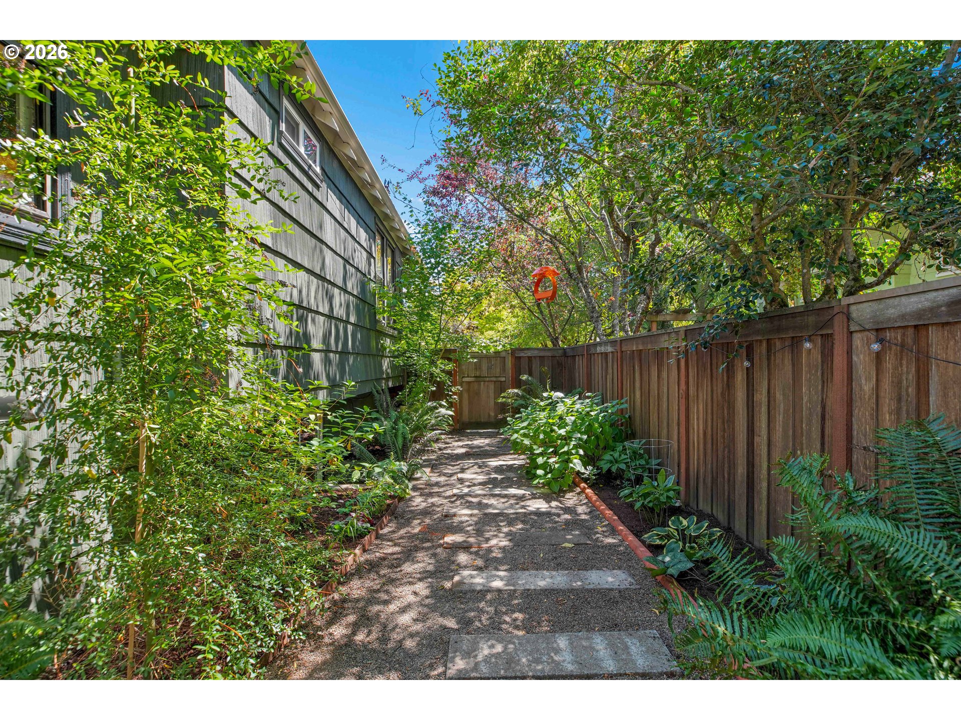 1541 NE 49TH AVE