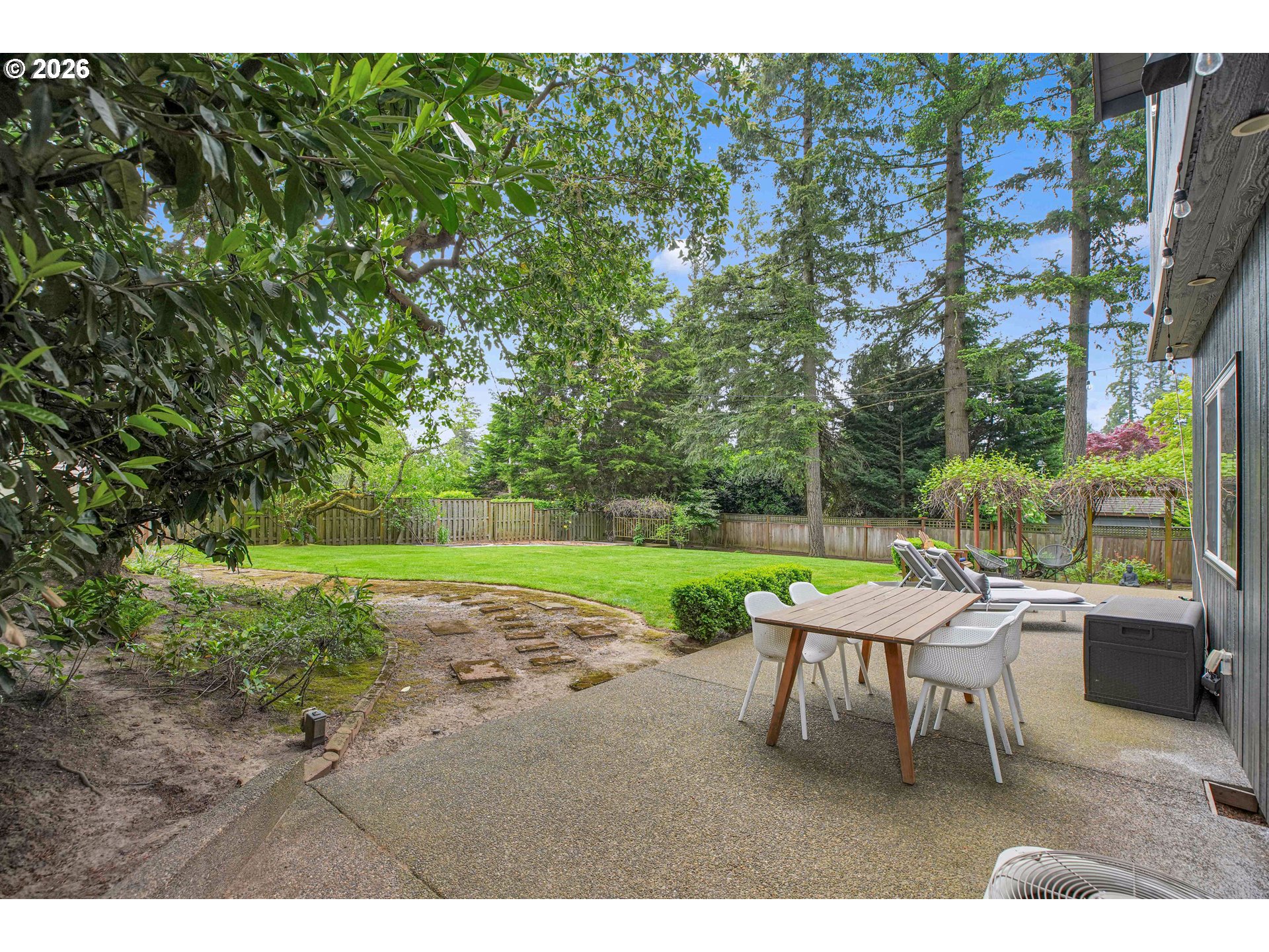 785 Marylhurst DR
