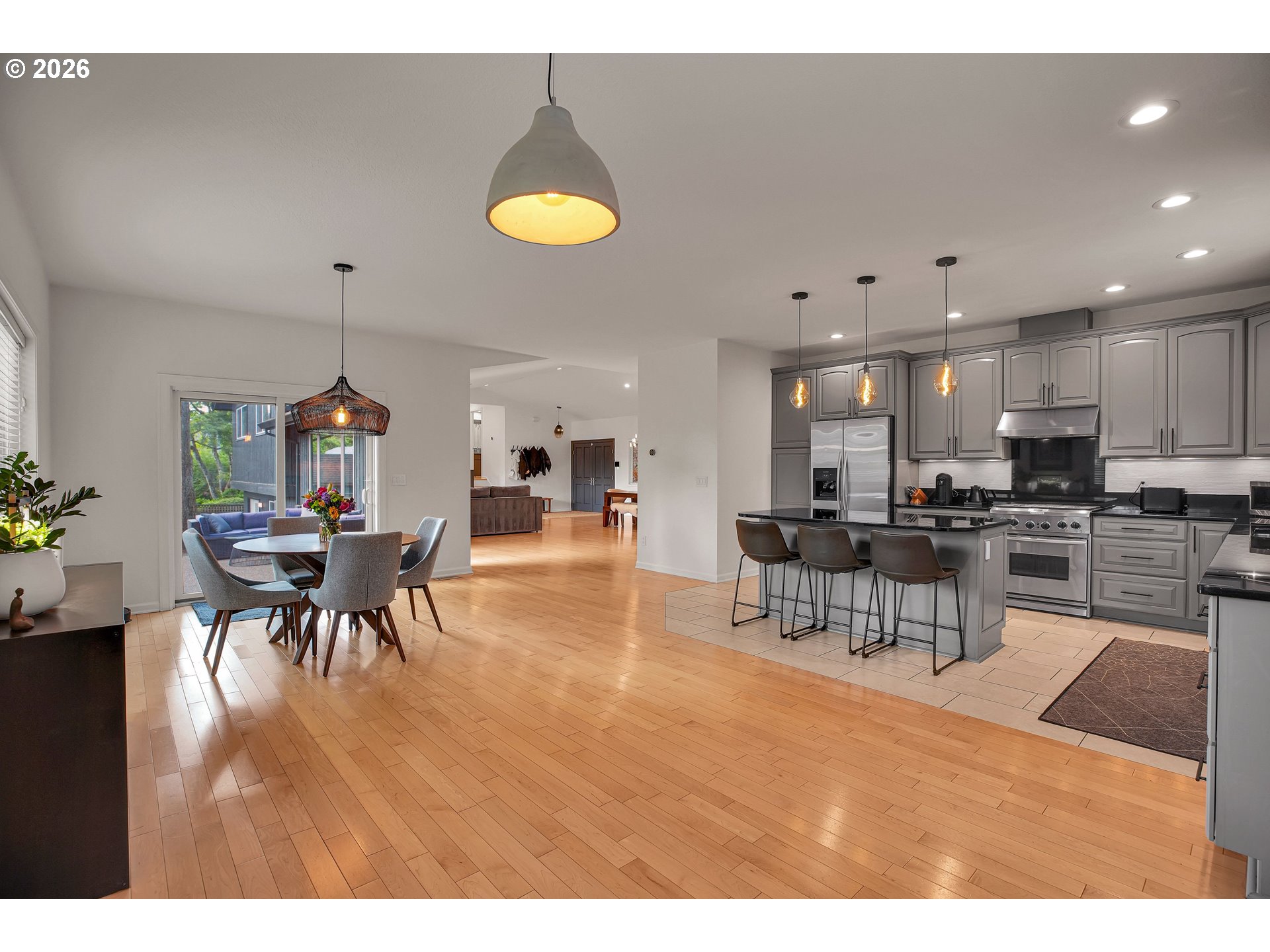 785 Marylhurst DR