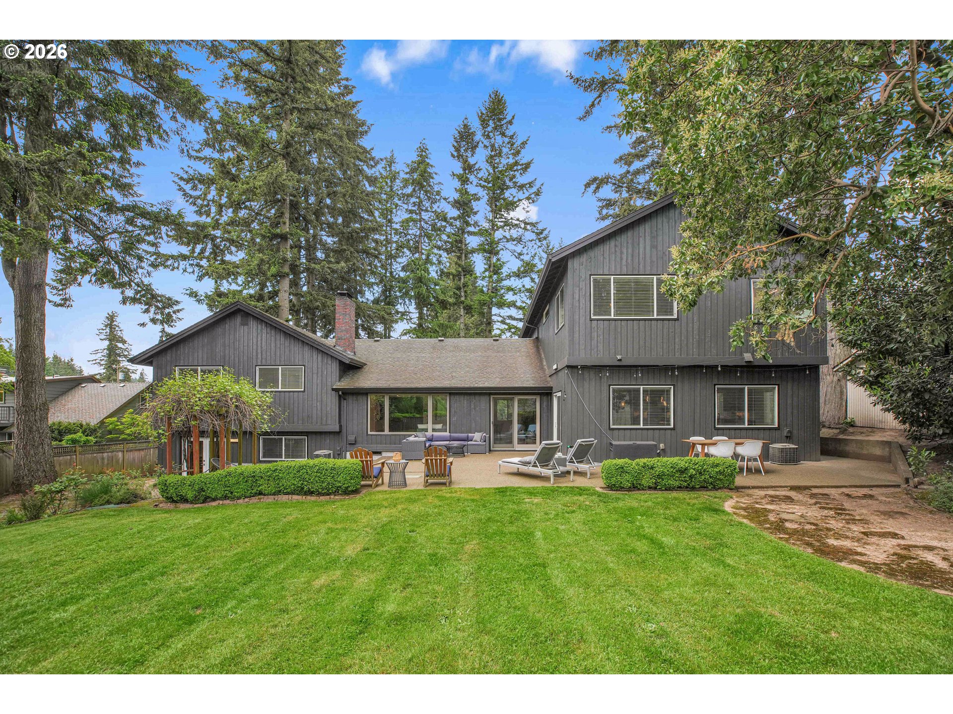 785 Marylhurst DR