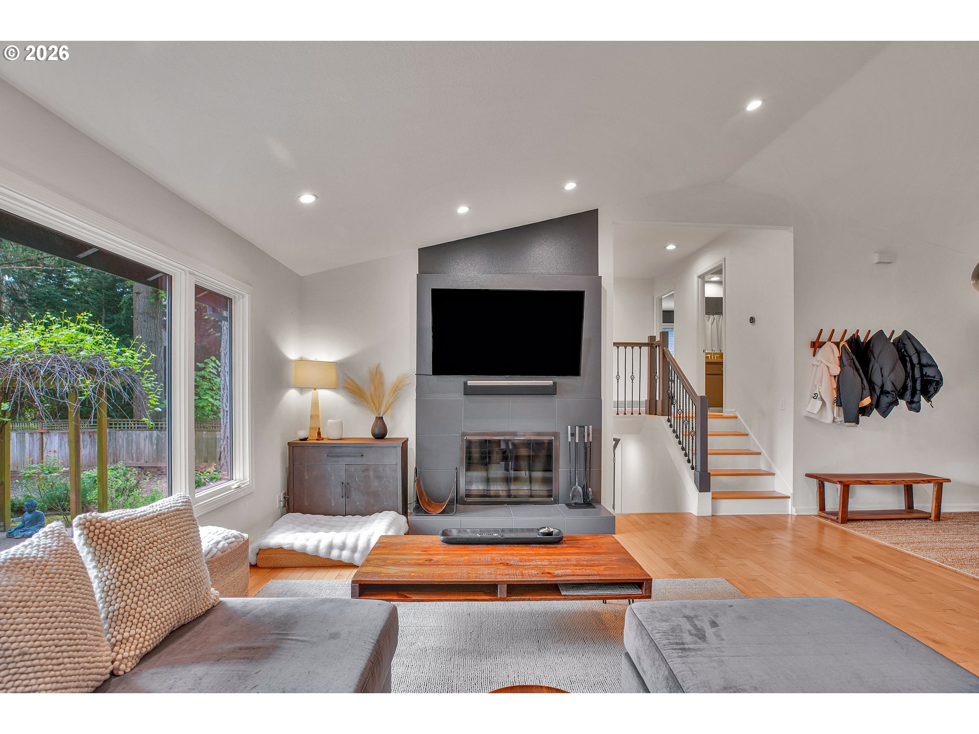 785 Marylhurst DR