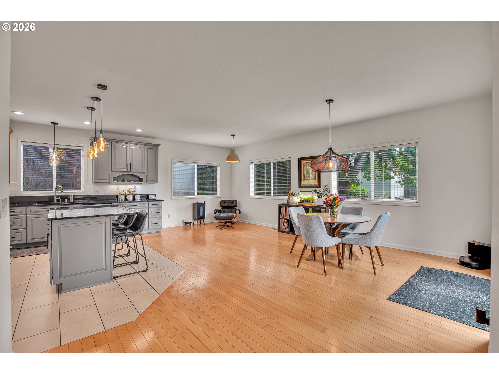 785 Marylhurst DR