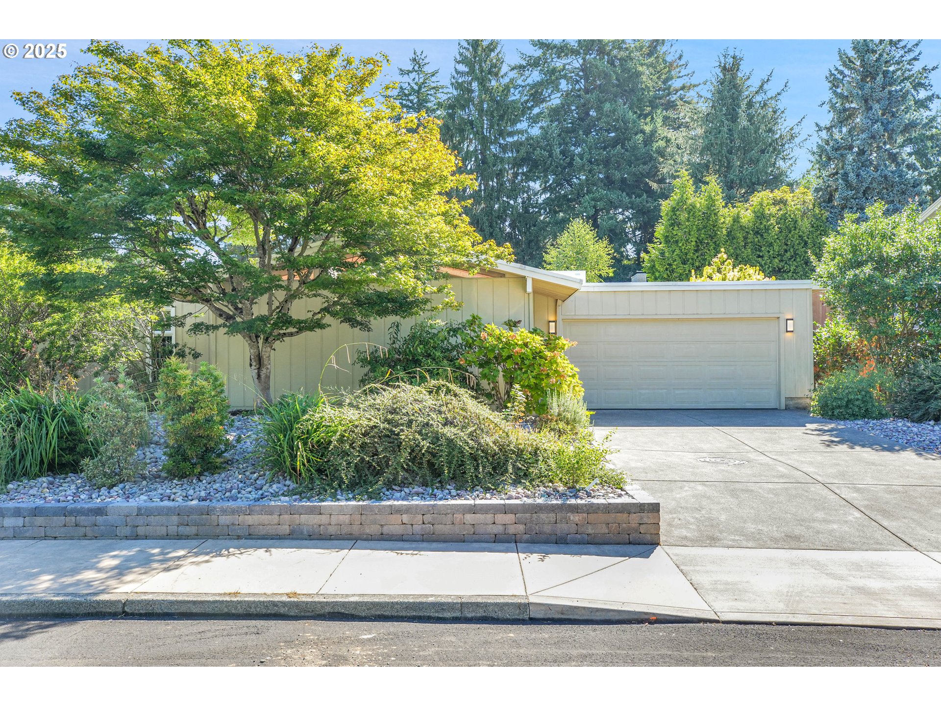 7090 SW 84TH AVE