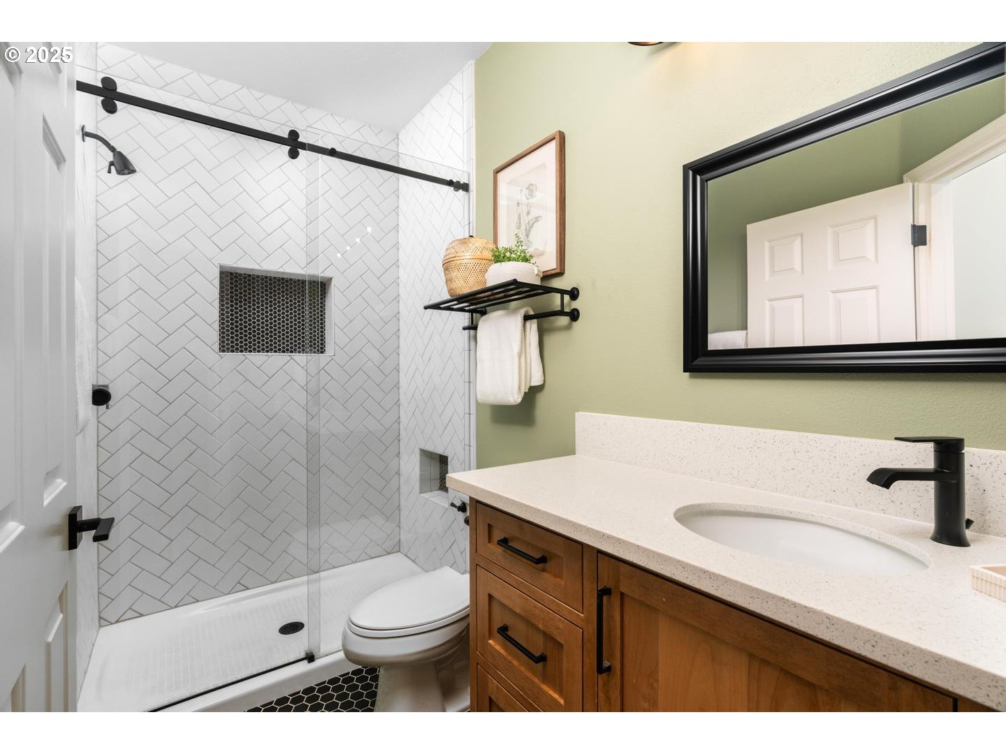 2118 NW MILL POND RD