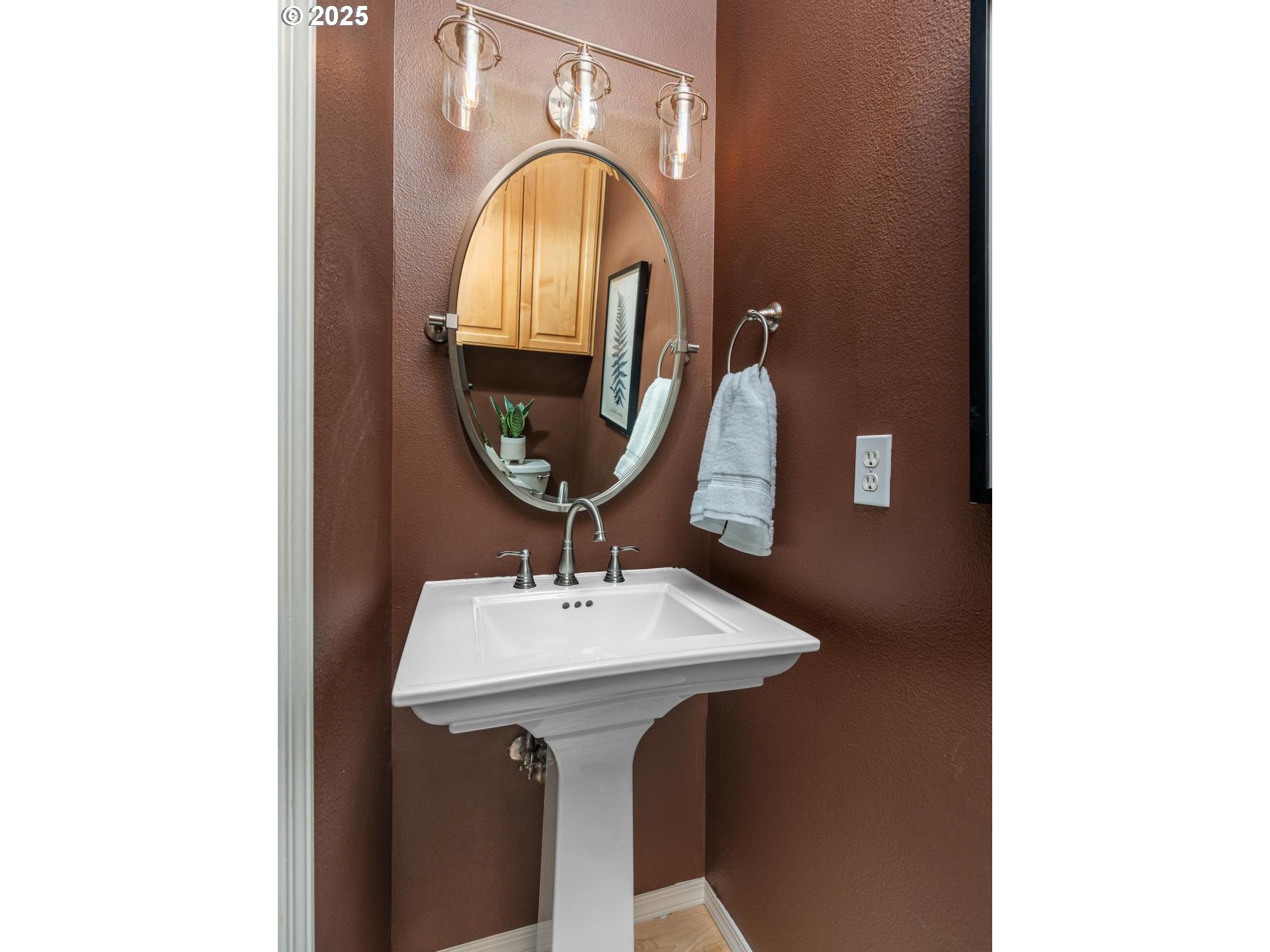 2118 NW MILL POND RD