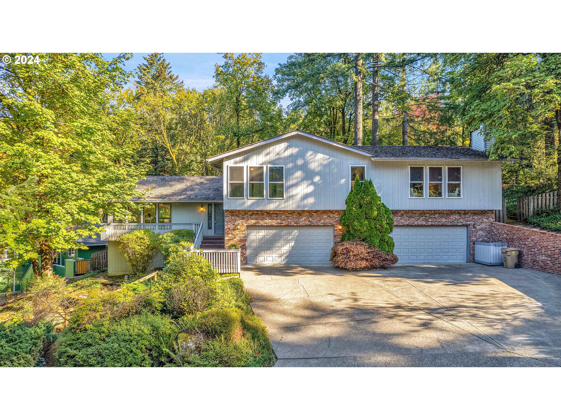 1 BERNINI CT