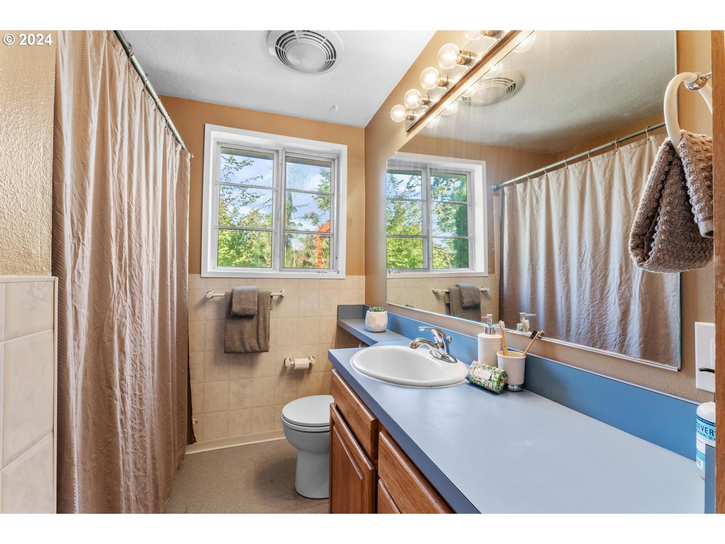 235 NE 103RD AVE