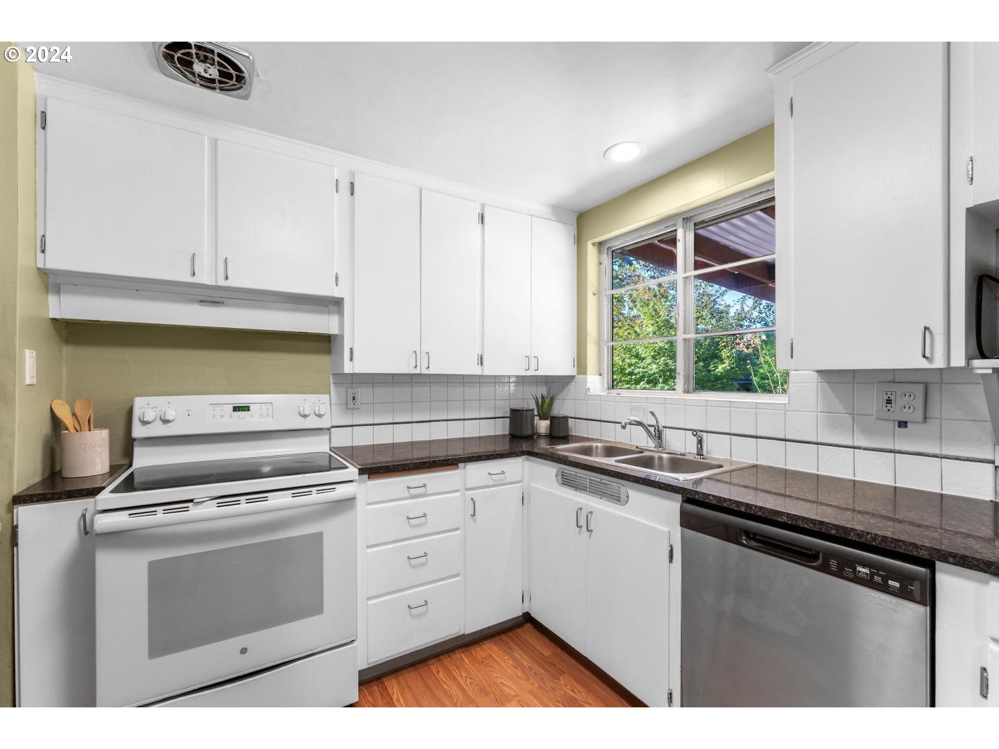 235 NE 103RD AVE