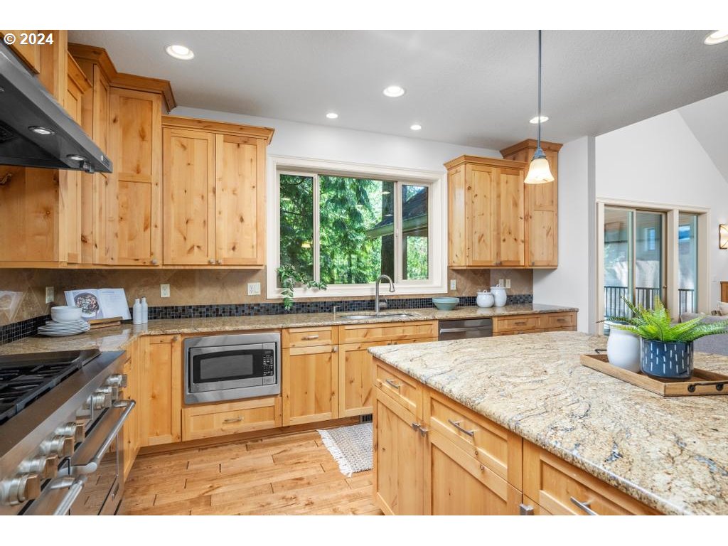 2990 GLEN EAGLES RD