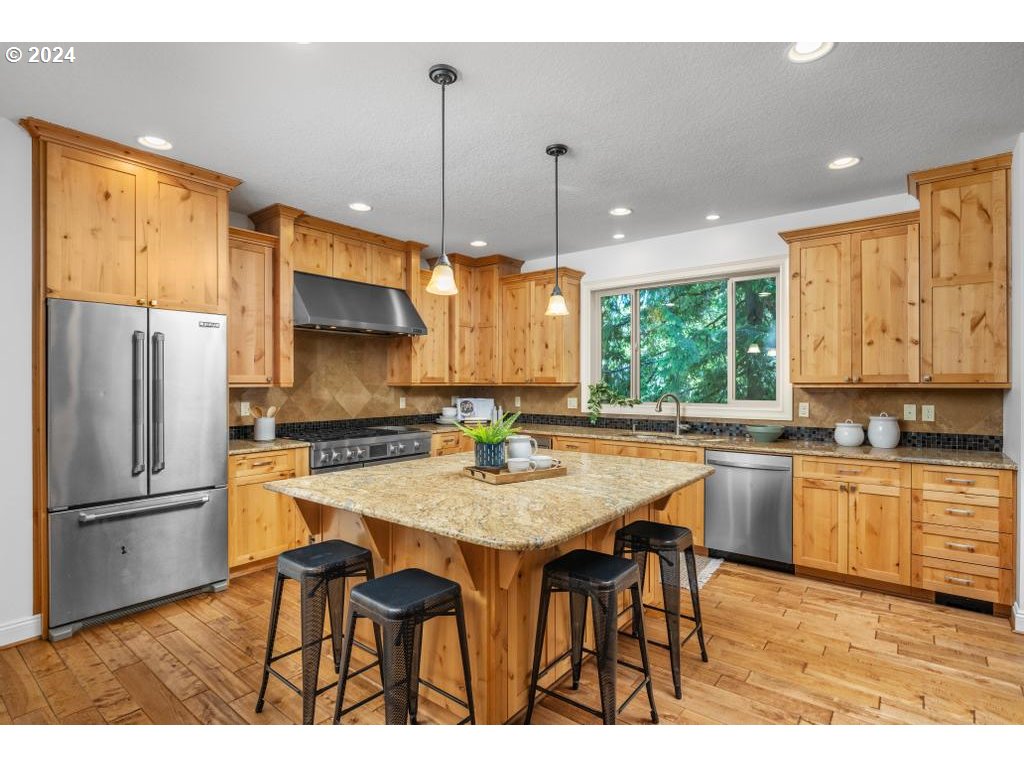 2990 GLEN EAGLES RD