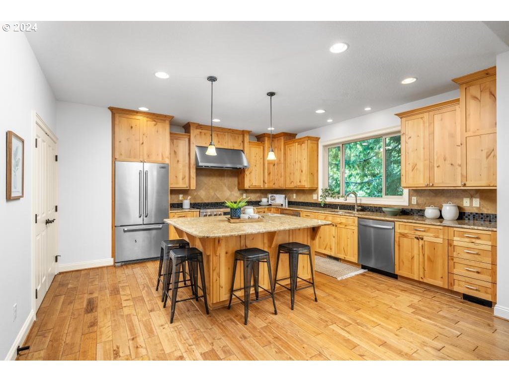2990 GLEN EAGLES RD