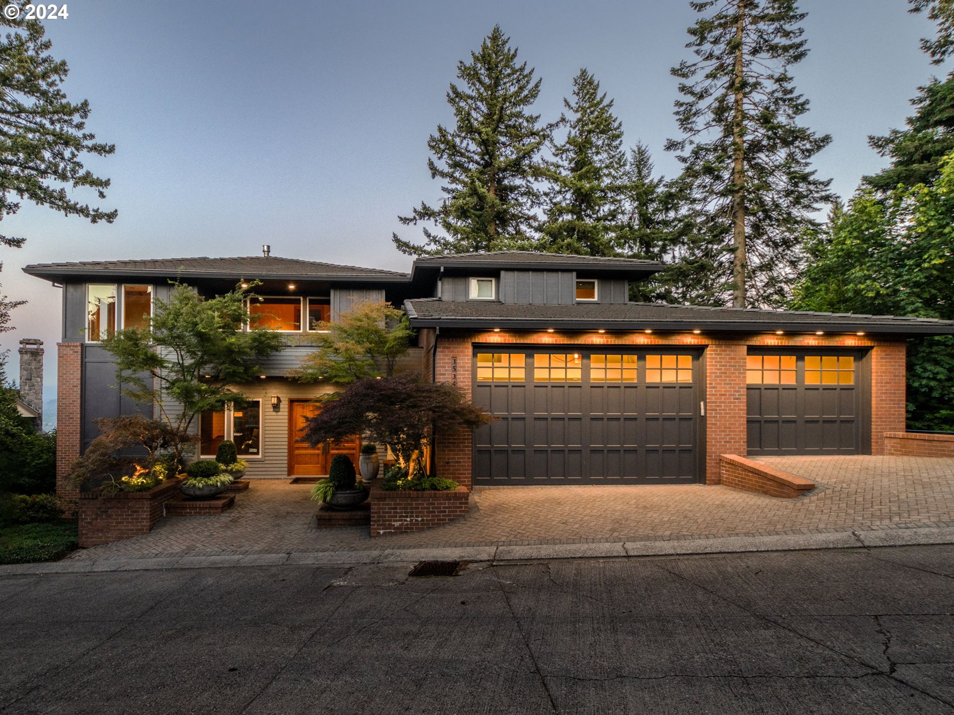 3534 SW GALE AVE