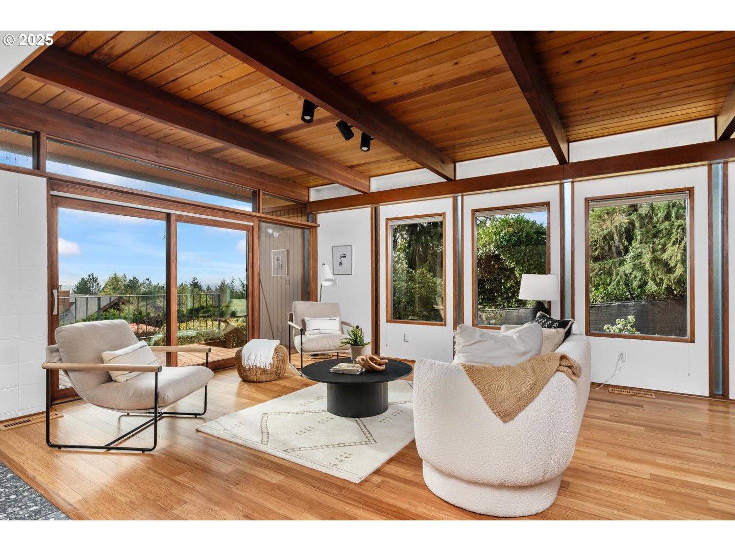 900 SW 83RD AVE