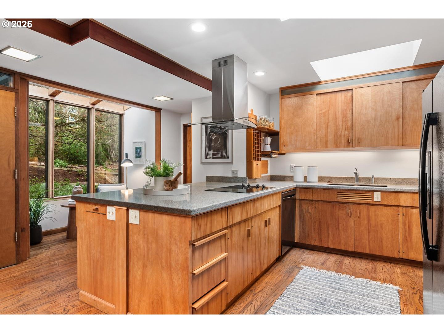 900 SW 83RD AVE
