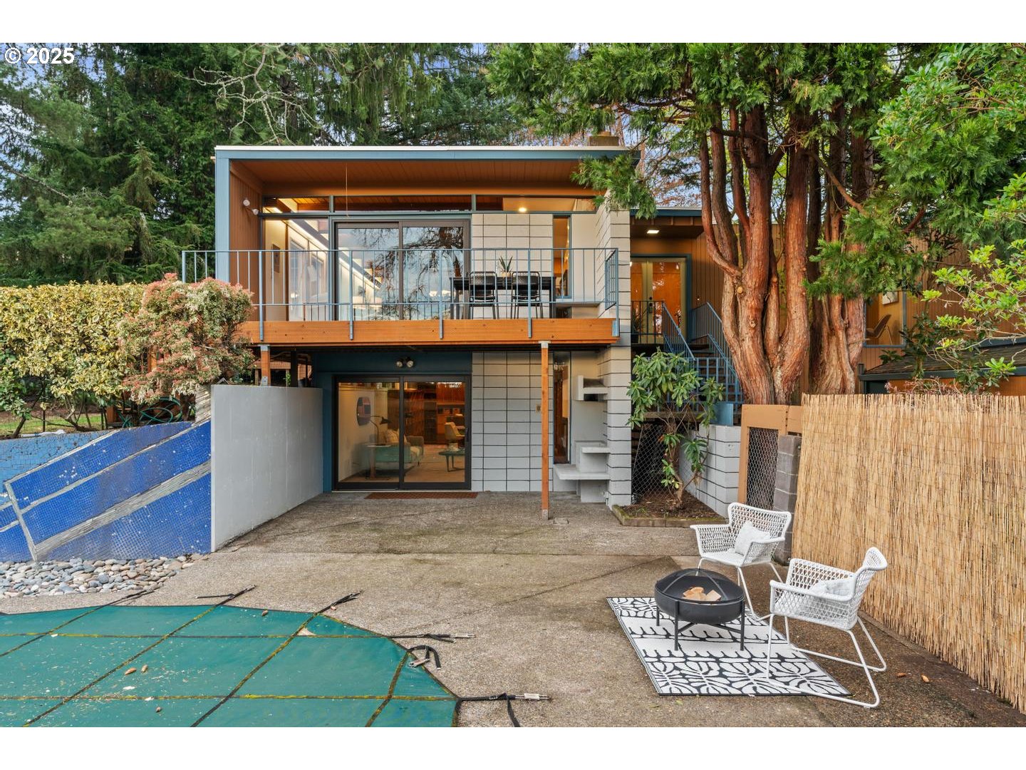 900 SW 83RD AVE