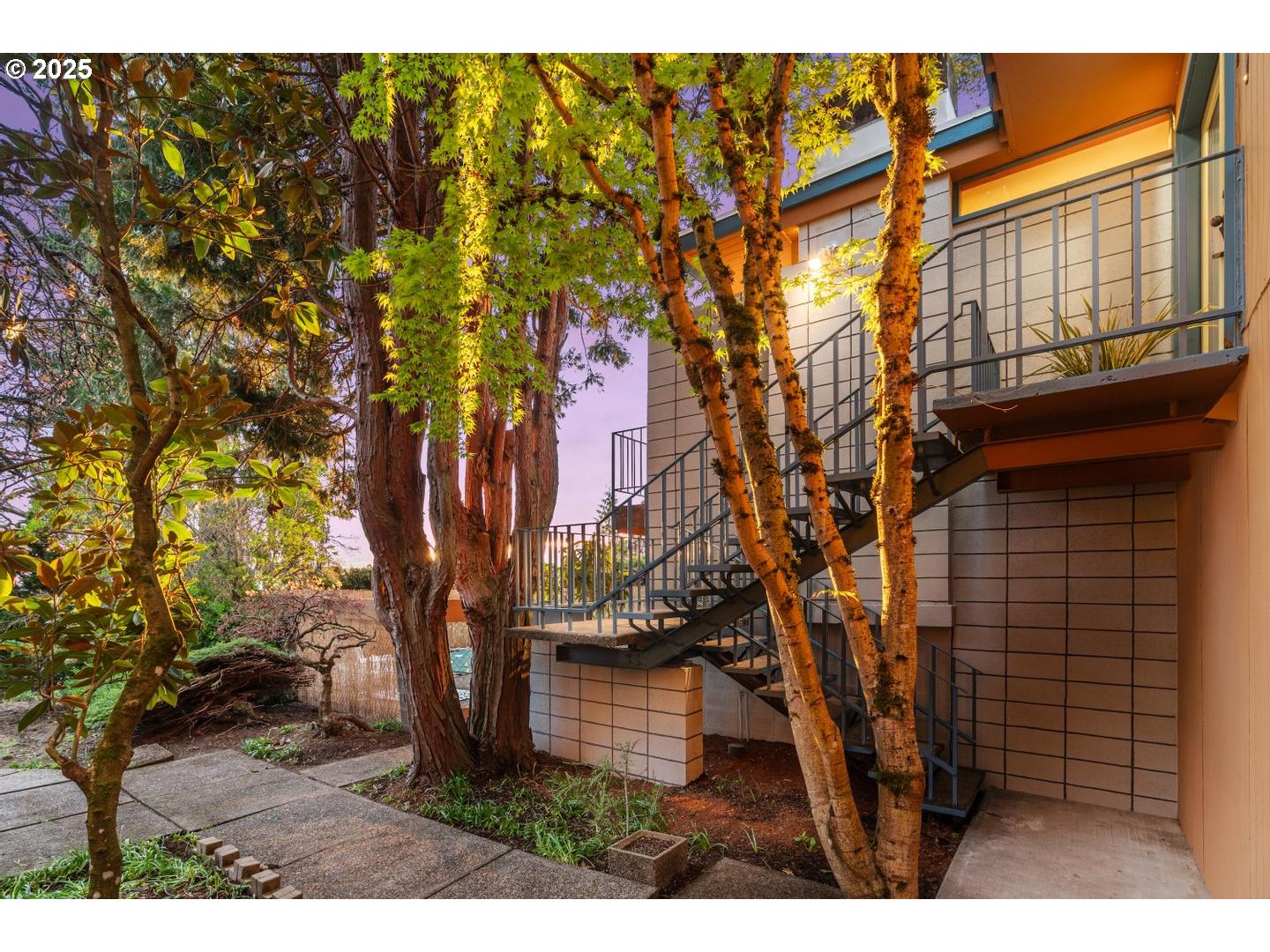 900 SW 83RD AVE
