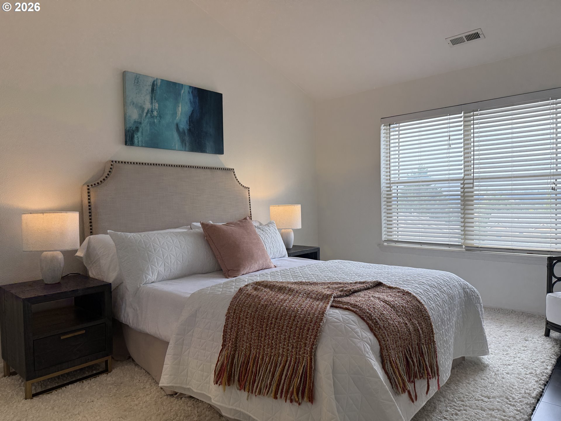 12138 NE FREMONT ST