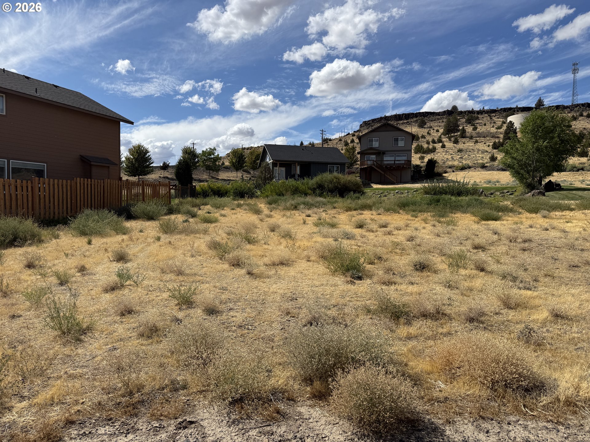 425 LITTLE LAKE RD