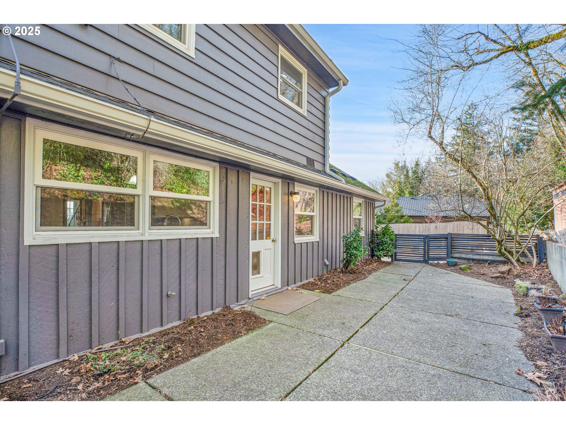 2705 GLEN EAGLES RD