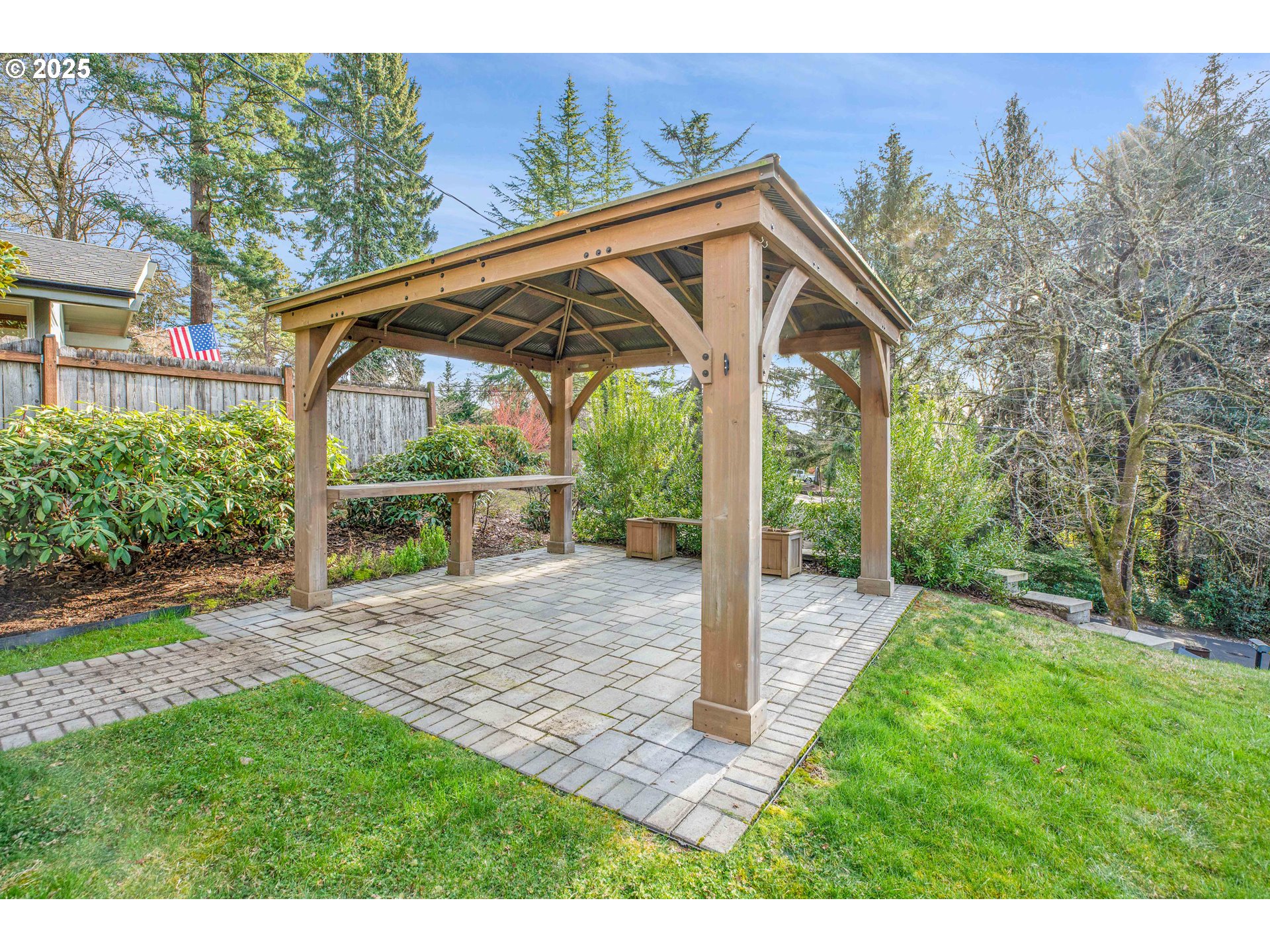 2705 GLEN EAGLES RD