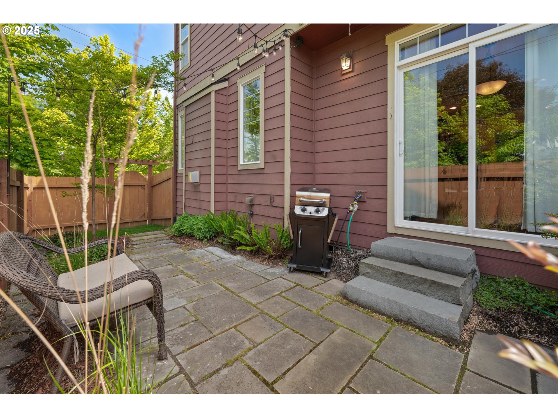 3408 NE ALBERTA CT