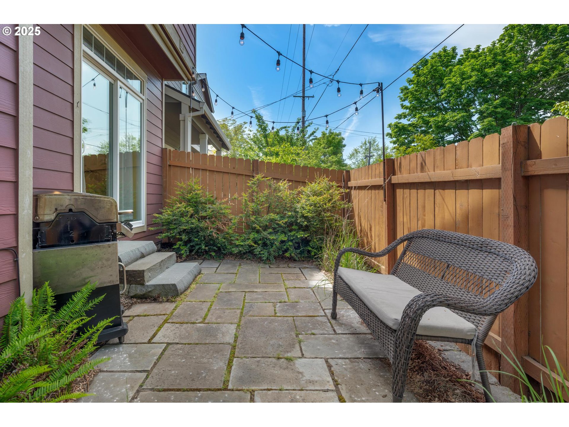 3408 NE ALBERTA CT
