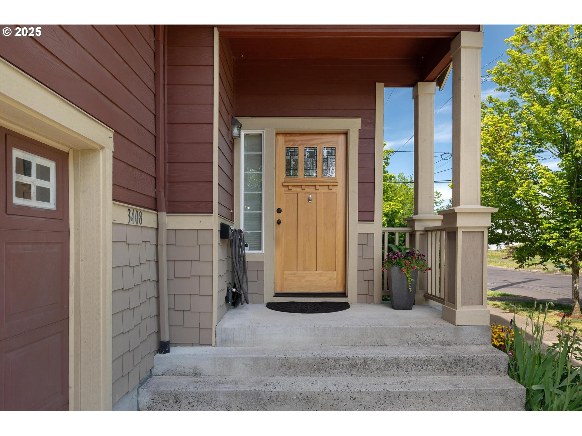 3408 NE ALBERTA CT