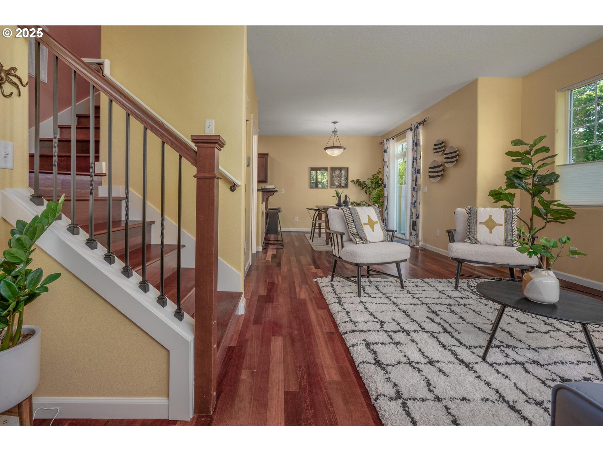 3408 NE ALBERTA CT