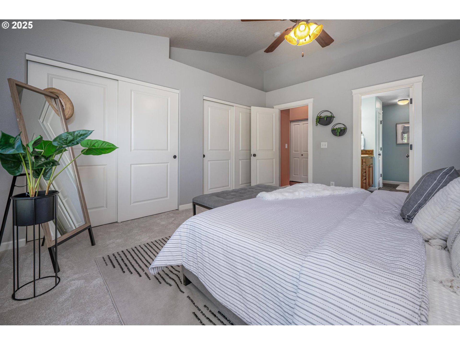 3408 NE ALBERTA CT