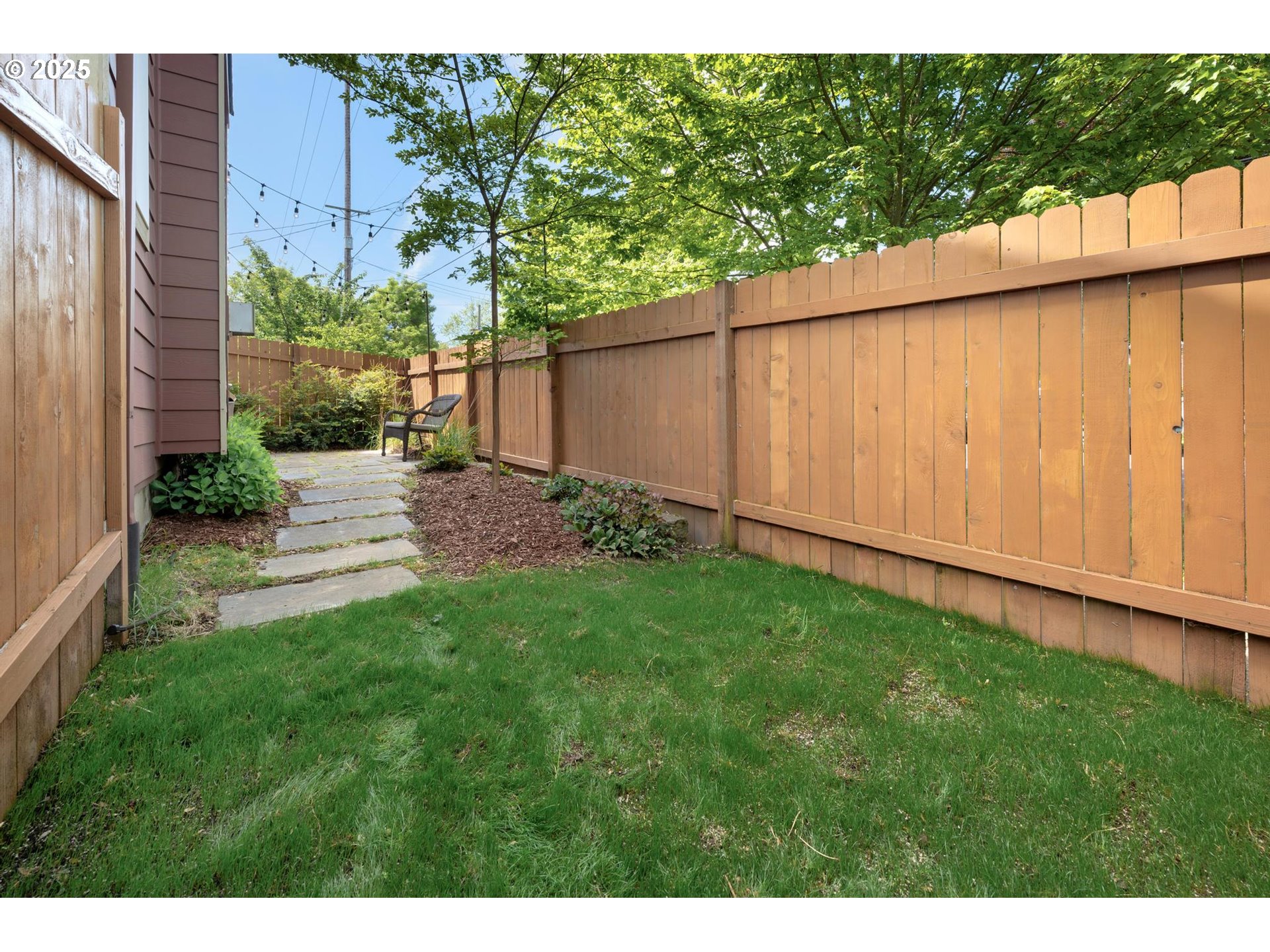 3408 NE ALBERTA CT