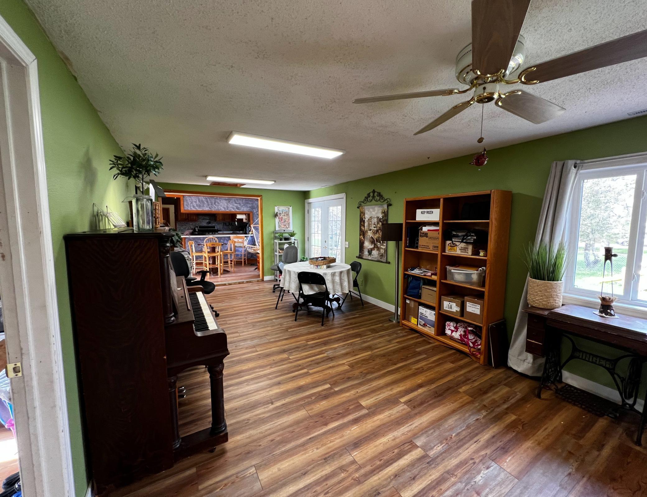909 SE 15th Street