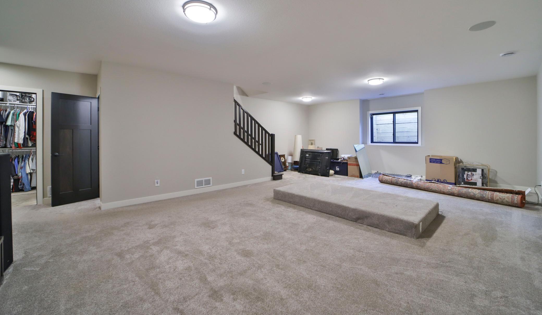 13719 Oakwood Drive