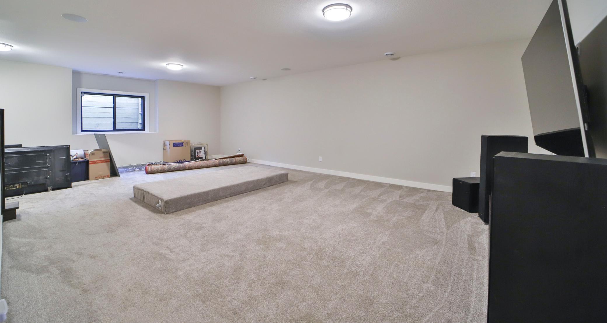 13719 Oakwood Drive