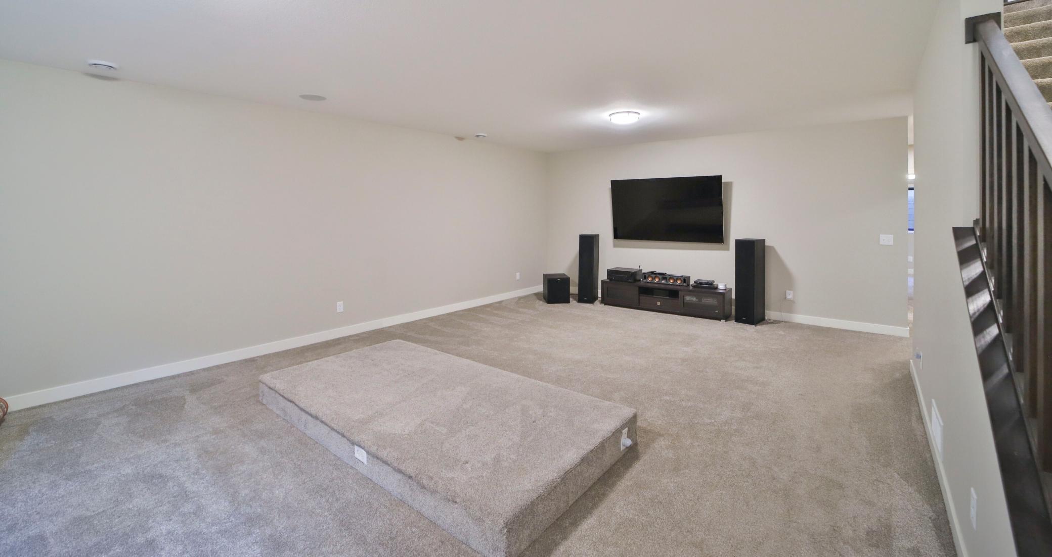 13719 Oakwood Drive