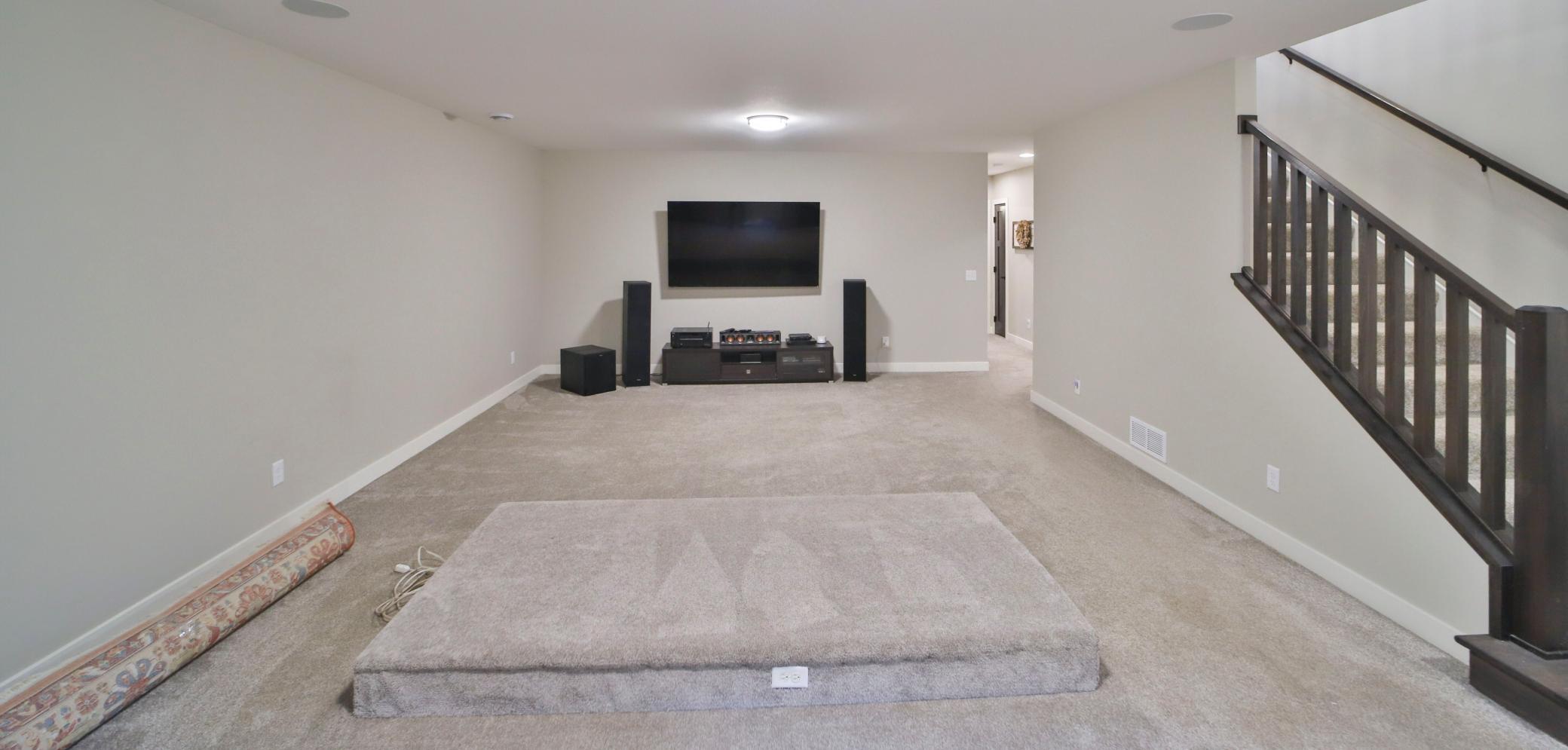 13719 Oakwood Drive