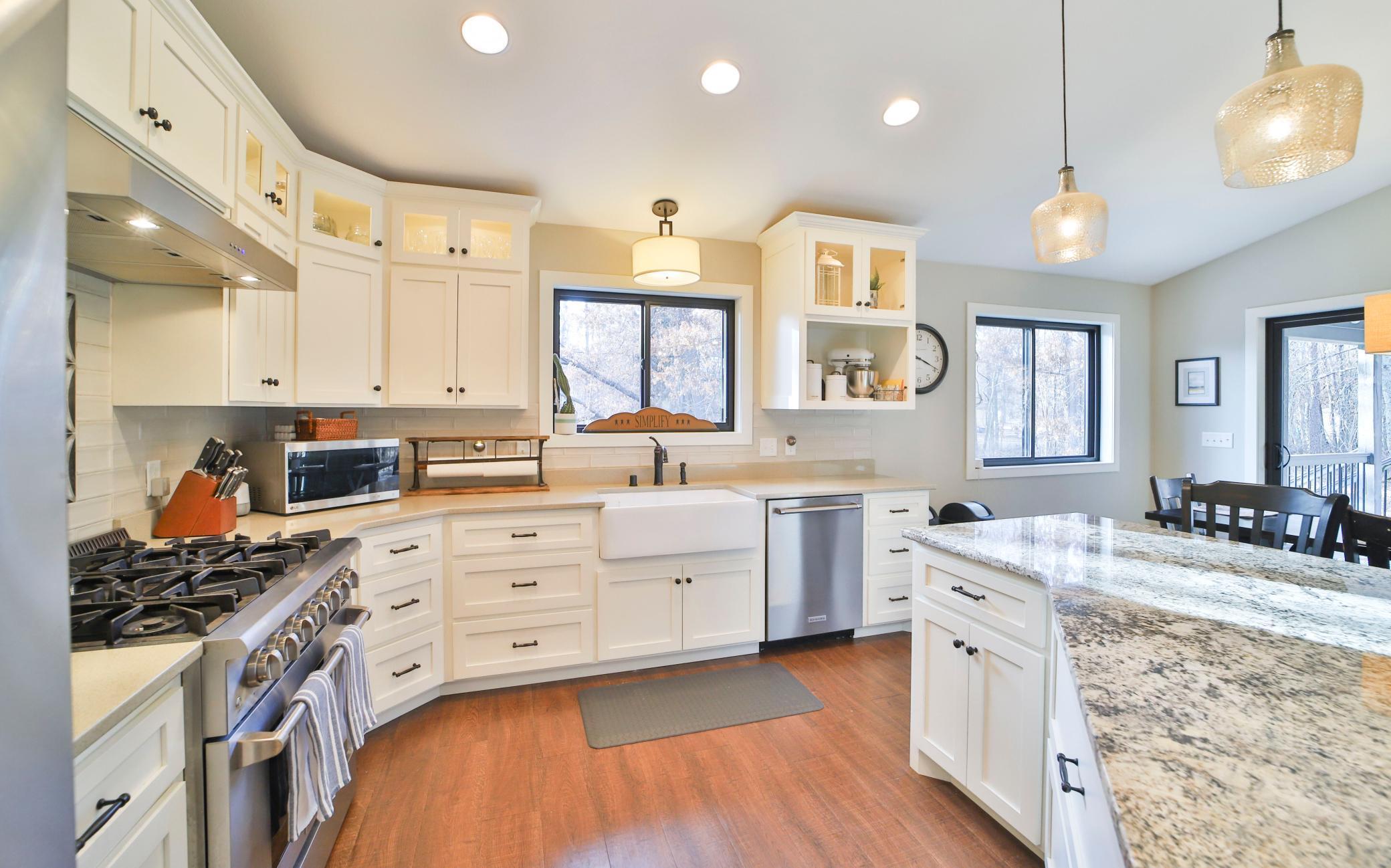 13719 Oakwood Drive